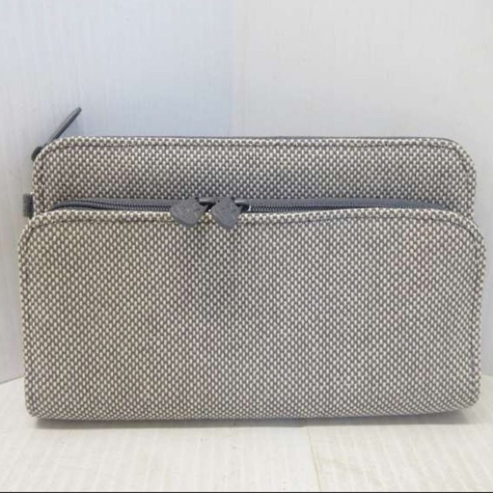 SOLD. Thirty-One Perfect Cents Wallet 2-tone weave. NEW!